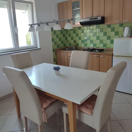 Apartment Kraljic I